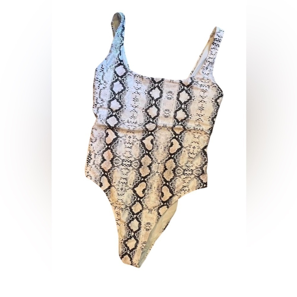 One Piece Swimsuit No Brand XL